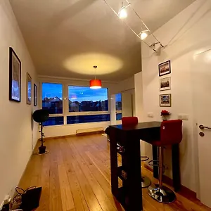 https://charmant-studio-quartier-chatelain.brusselshotelsbook.com